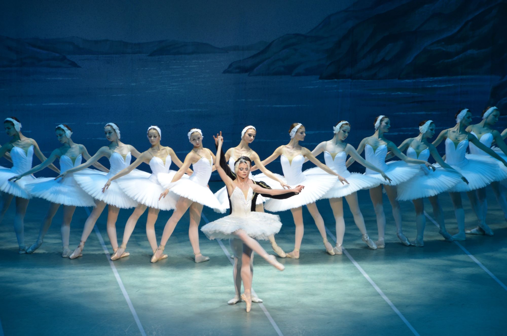 St. Petersburg Festival Ballet – Joutsenlampi